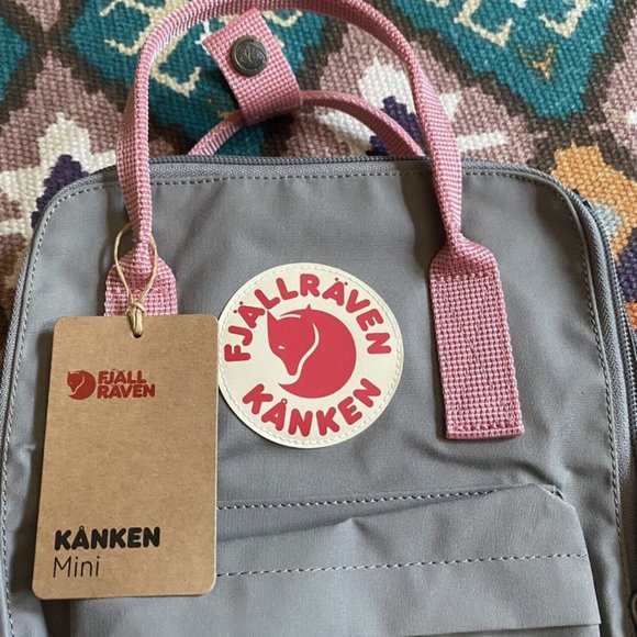 Fjallraven Women\'s Kanken Mini Backpack